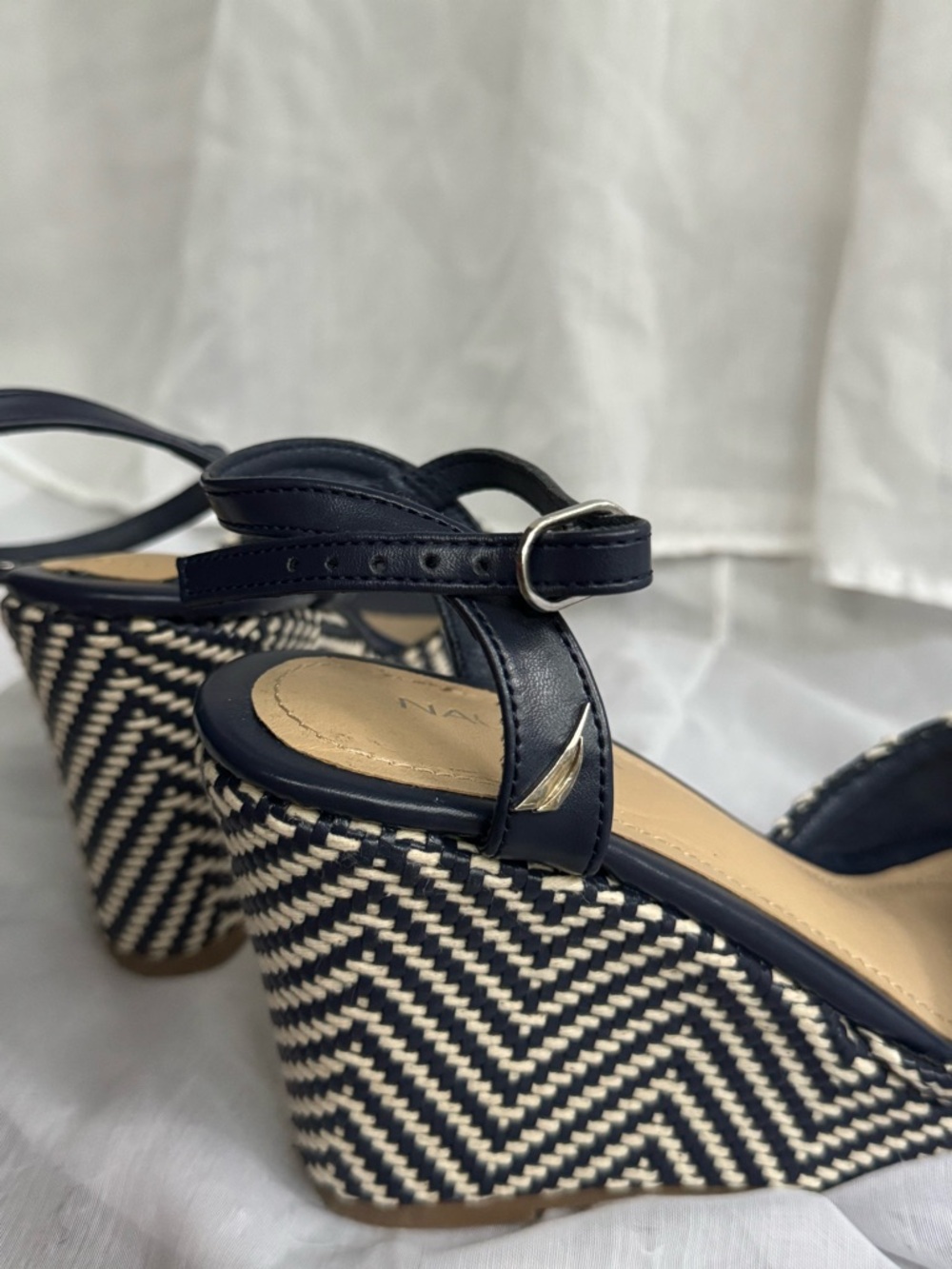 Nautica Wedge Sandals - Picture 11 of 11